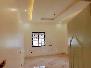 3bdrm House in Pleasantplaces, Lake Side Estate for sale