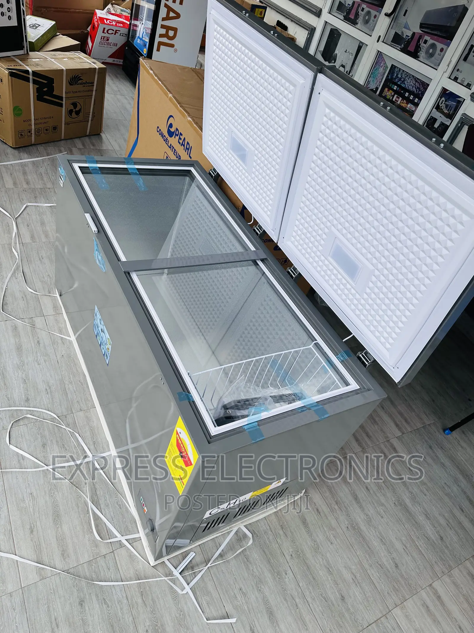 Grab a Deal on PCF-550 (400)Ltrs Chest Freezer Double Door