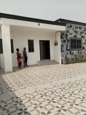 3bdrm House in Pleasantplaces, New Legon for sale