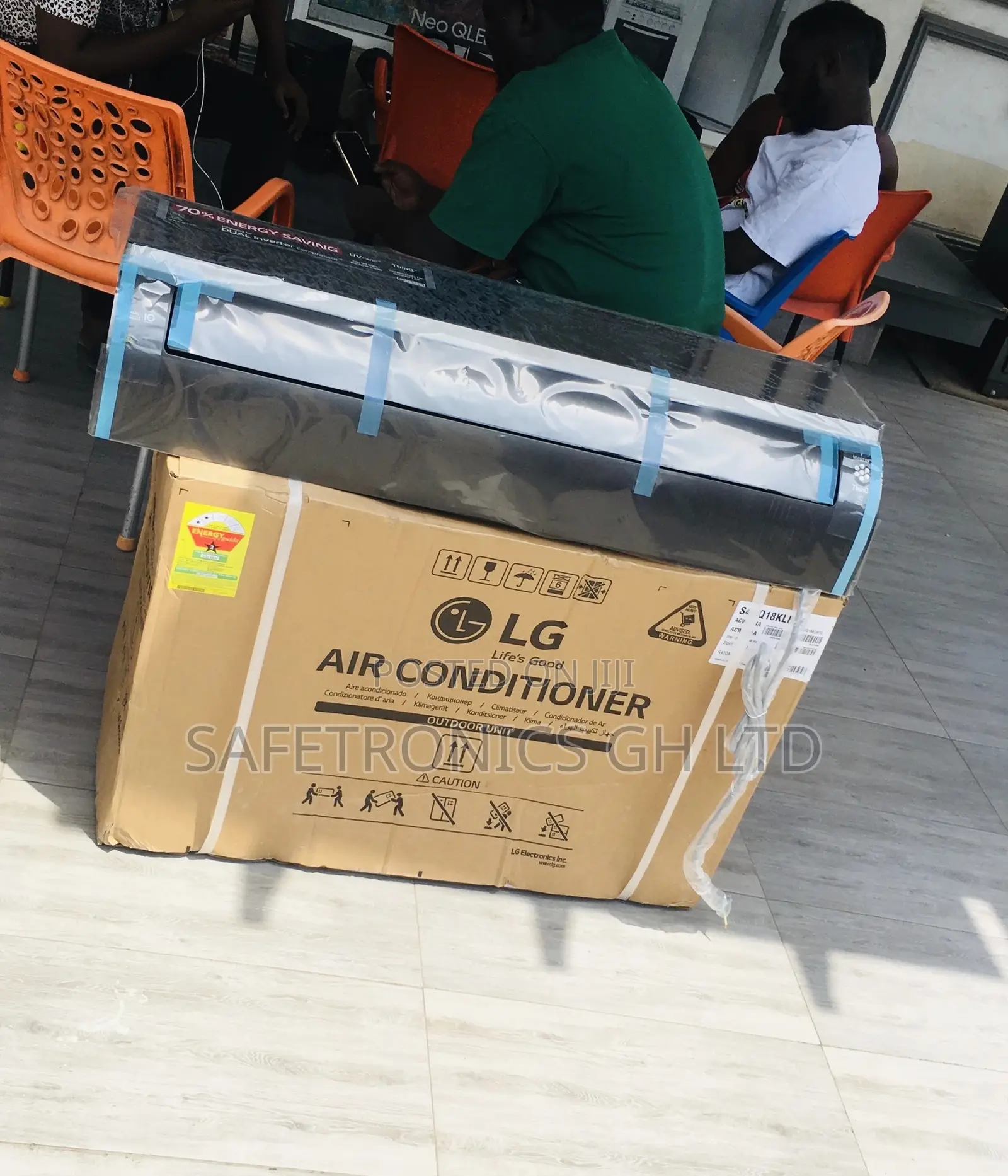 Black LG 2.5hp Split R410 Electric Inverter Airconditioner