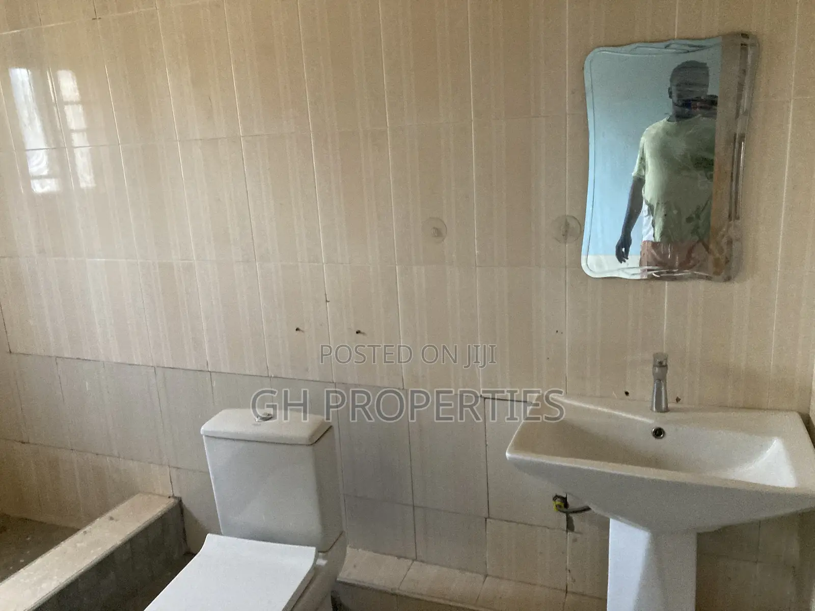 20bdrm Apartment in Sokoban,Apaaso., Kumasi Metropolitan for sale