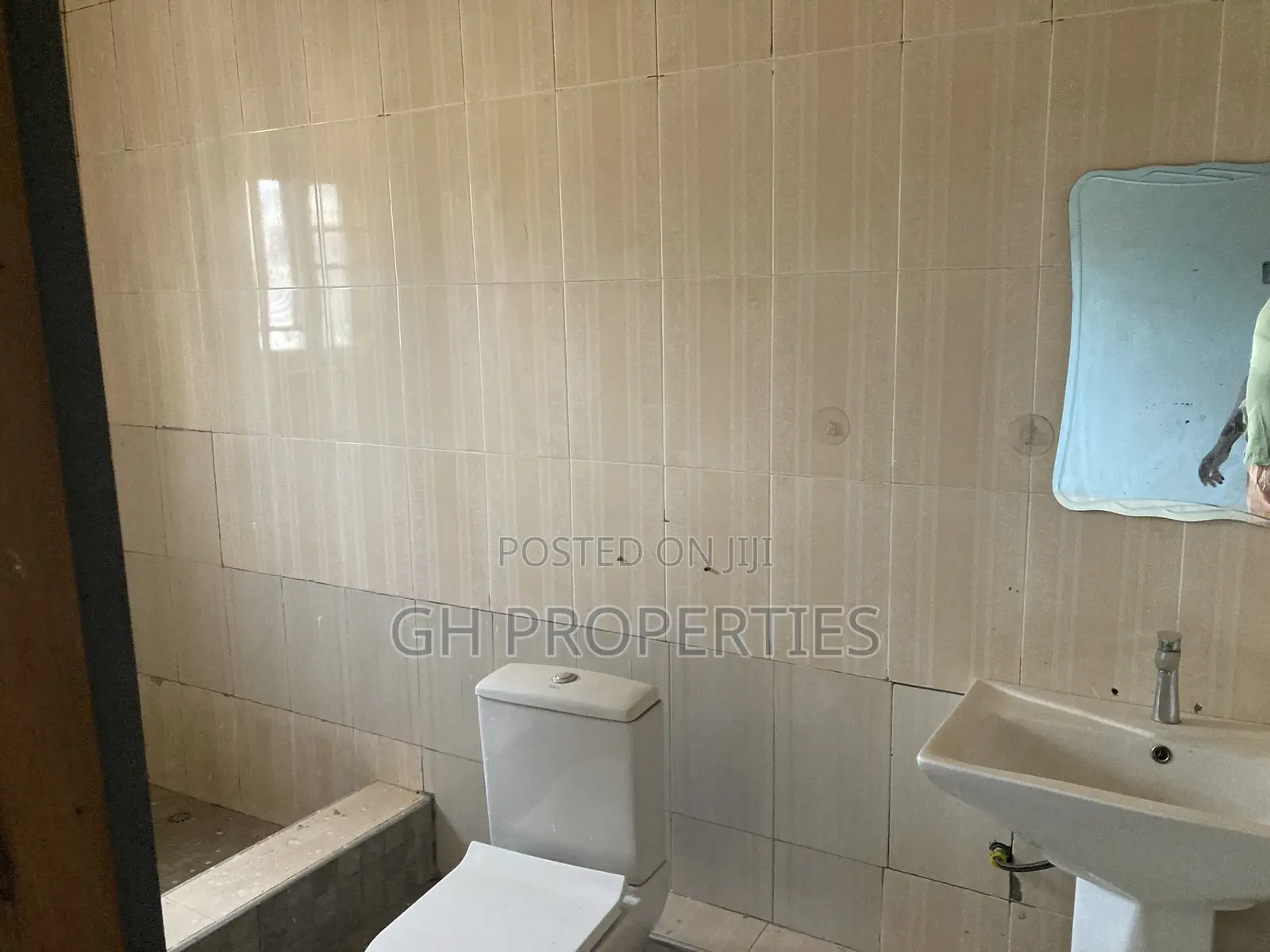 20bdrm Apartment in Sokoban,Apaaso., Kumasi Metropolitan for sale