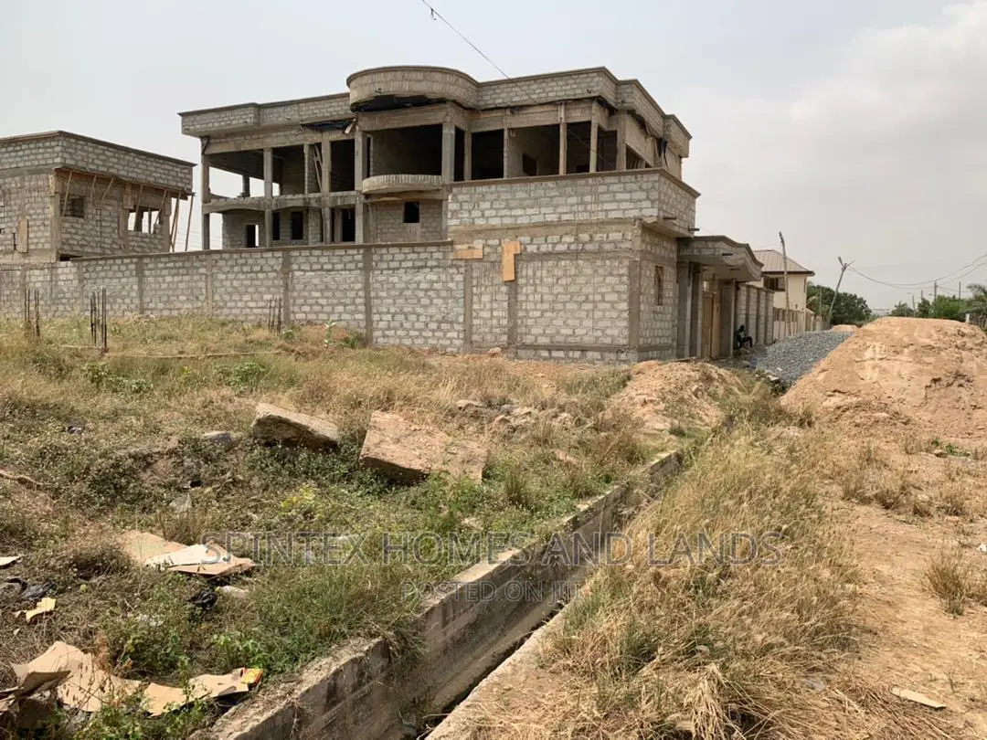 One Plot For Sale , Size 70/100