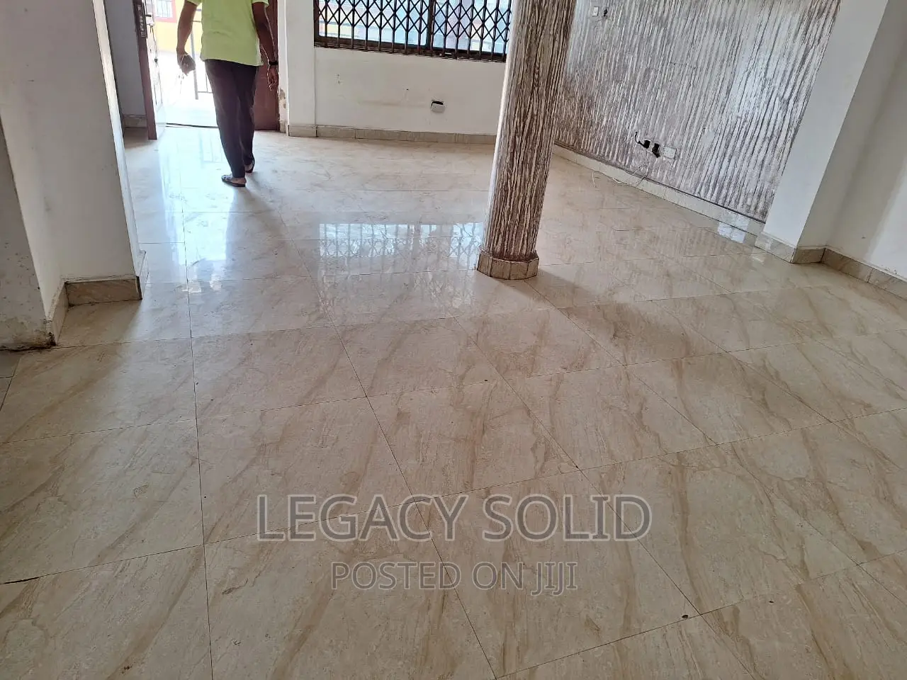 3bdrm Apartment in Legacy Solid Real, New Town for rent