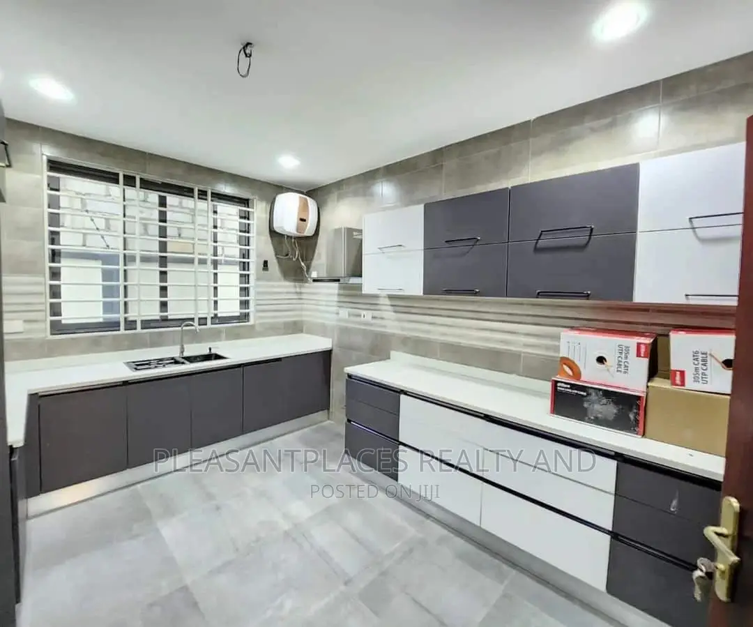 2bdrm Apartment in Pleasantplaces, Lake Side Estate for rent
