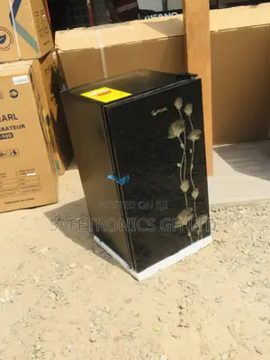 Tabletop 82L Black Pearl Singledoor Topfreezer Fridge