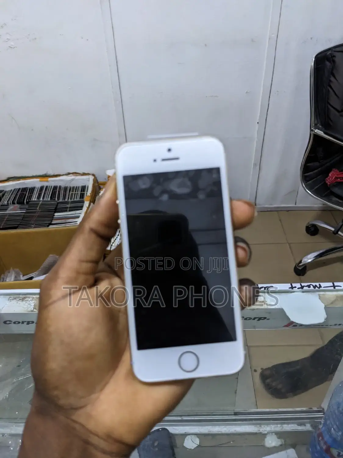 Apple iPhone 5s 16 GB Gold