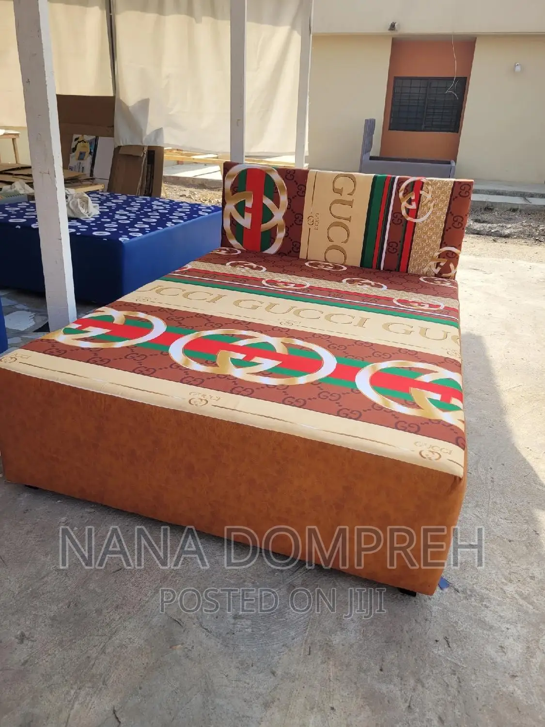 Inbuilt Double Bed