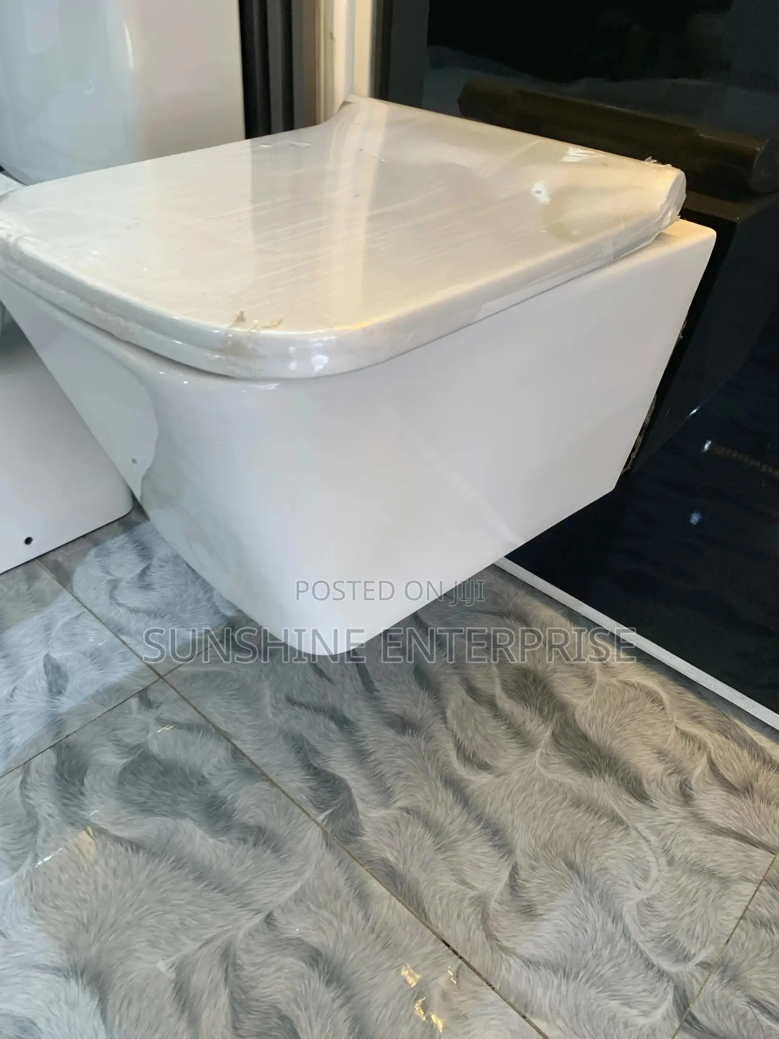 Hanging Water Closet Square