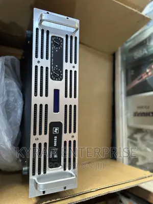 Ev E9300 Bass Amplifier