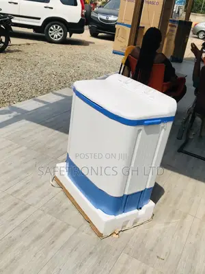 Topload 7kg Washingmachine Semiautomatic Nasco White/Blue