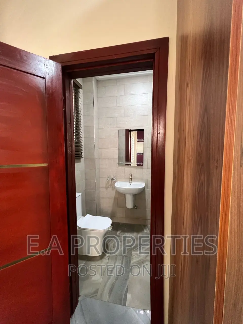 3bdrm House in E A Properties, Overhead for rent