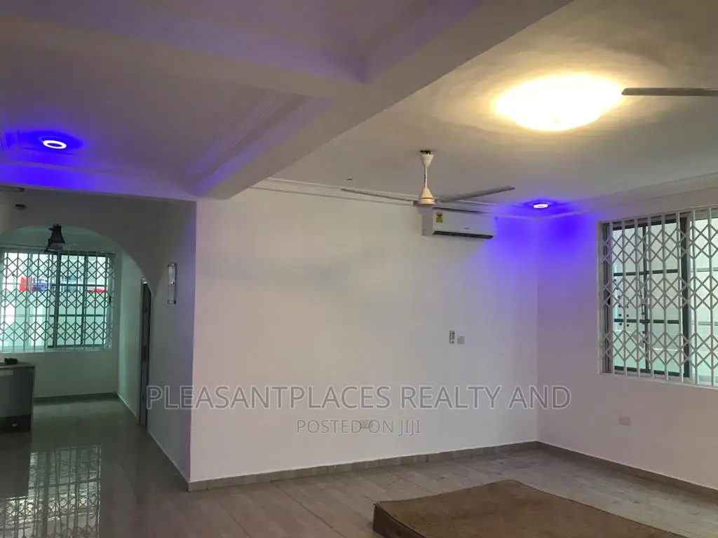 5bdrm Duplex in Pleasantplaces, Accra Metropolitan for rent