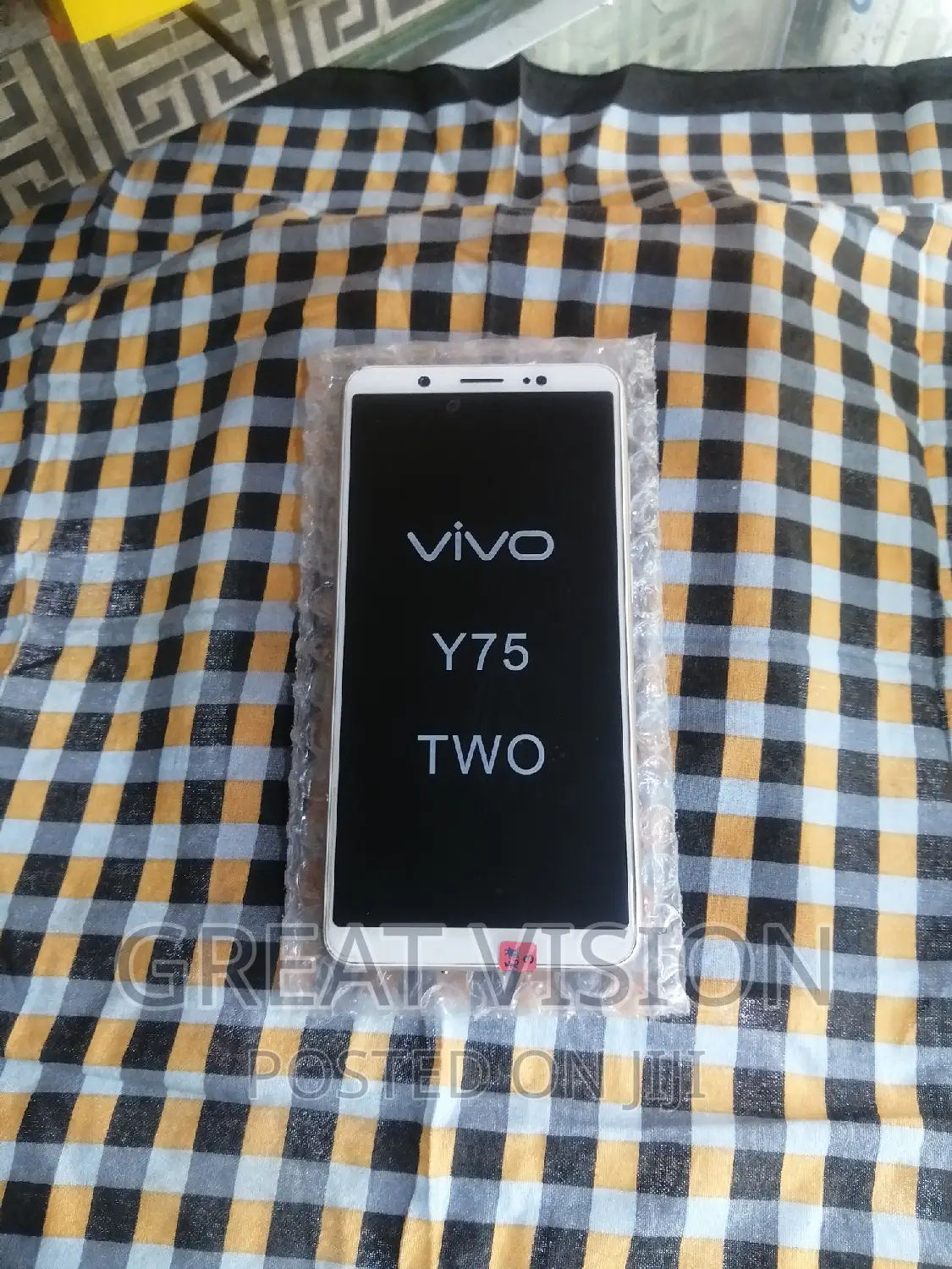 Vivo Y75s 64 GB Gold