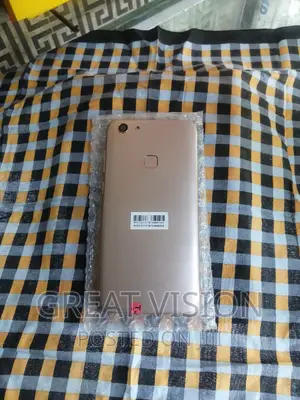 Vivo Y75s 64 GB Gold