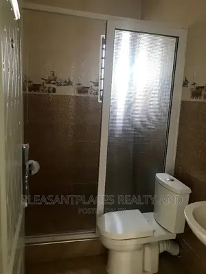 6bdrm Duplex in Pleasantplaces, Accra Metropolitan for rent