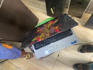 New Laptop Dell Studio XPS 13 (1347) 8GB Intel Core I3 HDD+SSD 320GB
