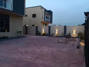 4bdrm Duplex in Pleasantplaces, East Legon for sale