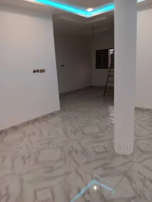 4bdrm Duplex in Pleasantplaces, East Legon for sale