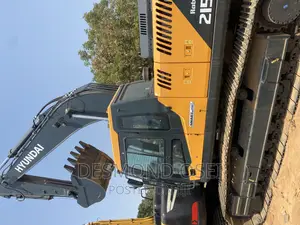 Hyundai R215