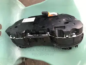 Audi Q7 Speedometer ( Petrol Type)