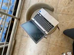 New Laptop Samsung Chromebook 3 11 4GB Intel Celeron SSD 40GB