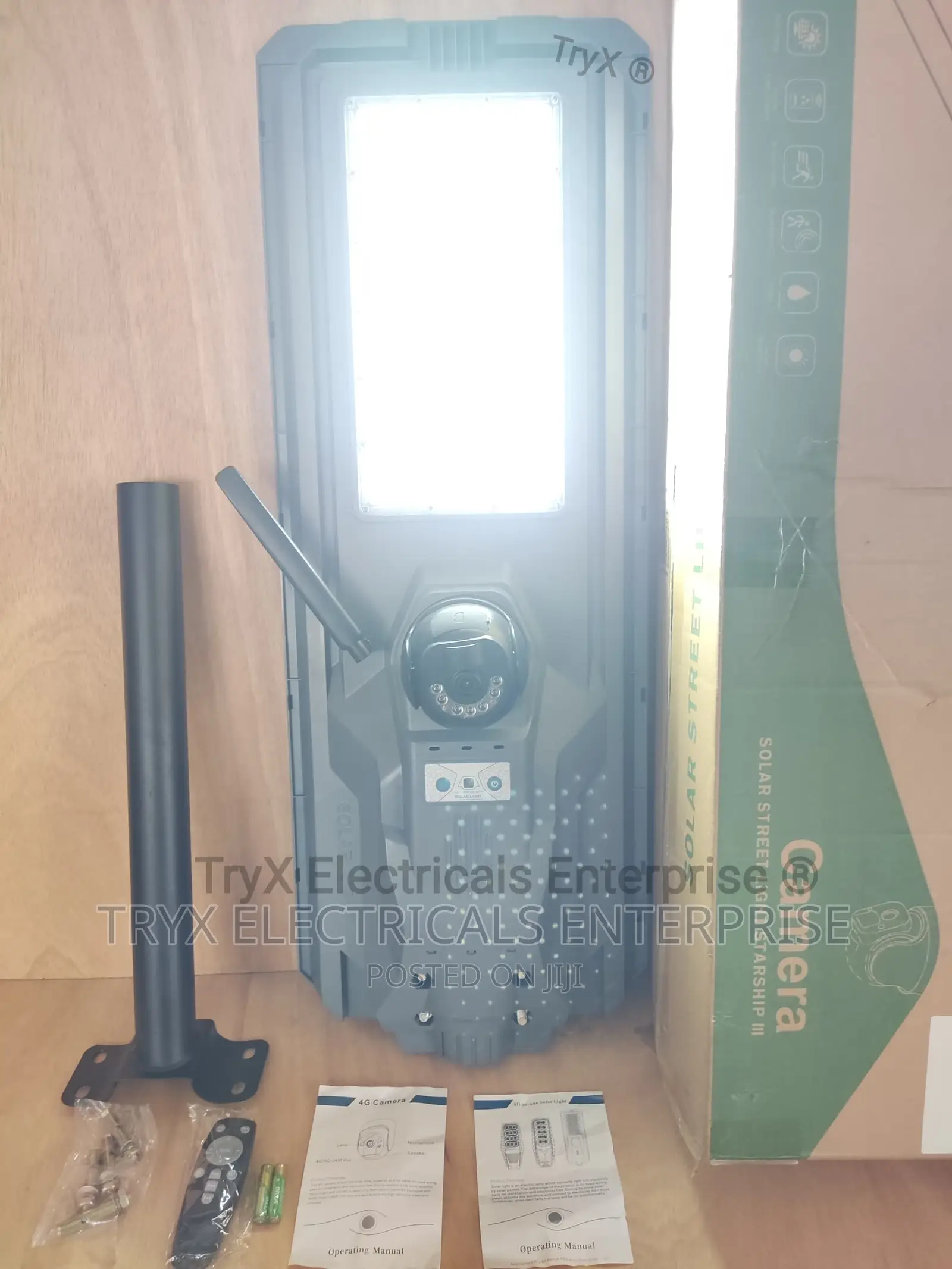 1200W Solar Surveillance Street Light + 32GB SD