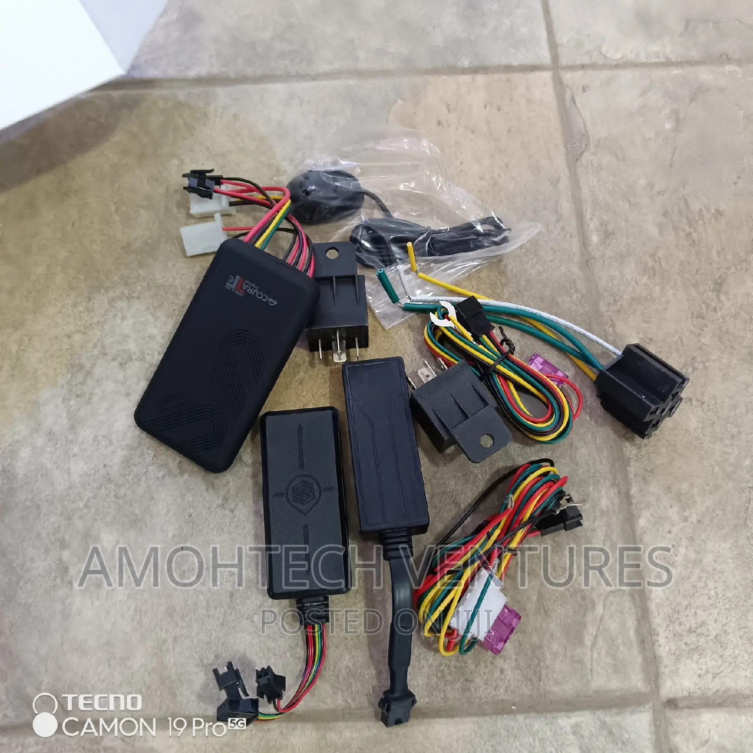 GPS Tracking Device for Cars