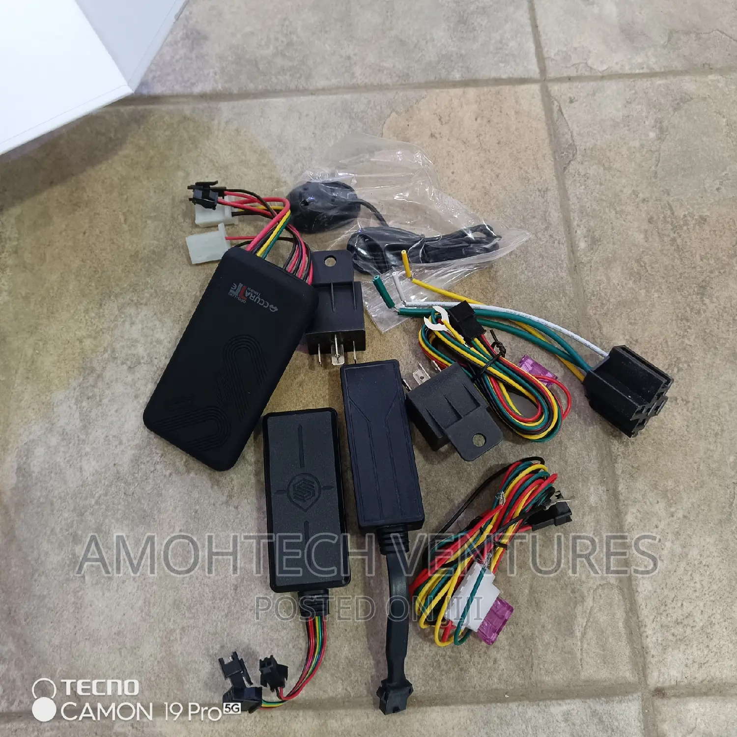 GPS Tracking Device for Cars