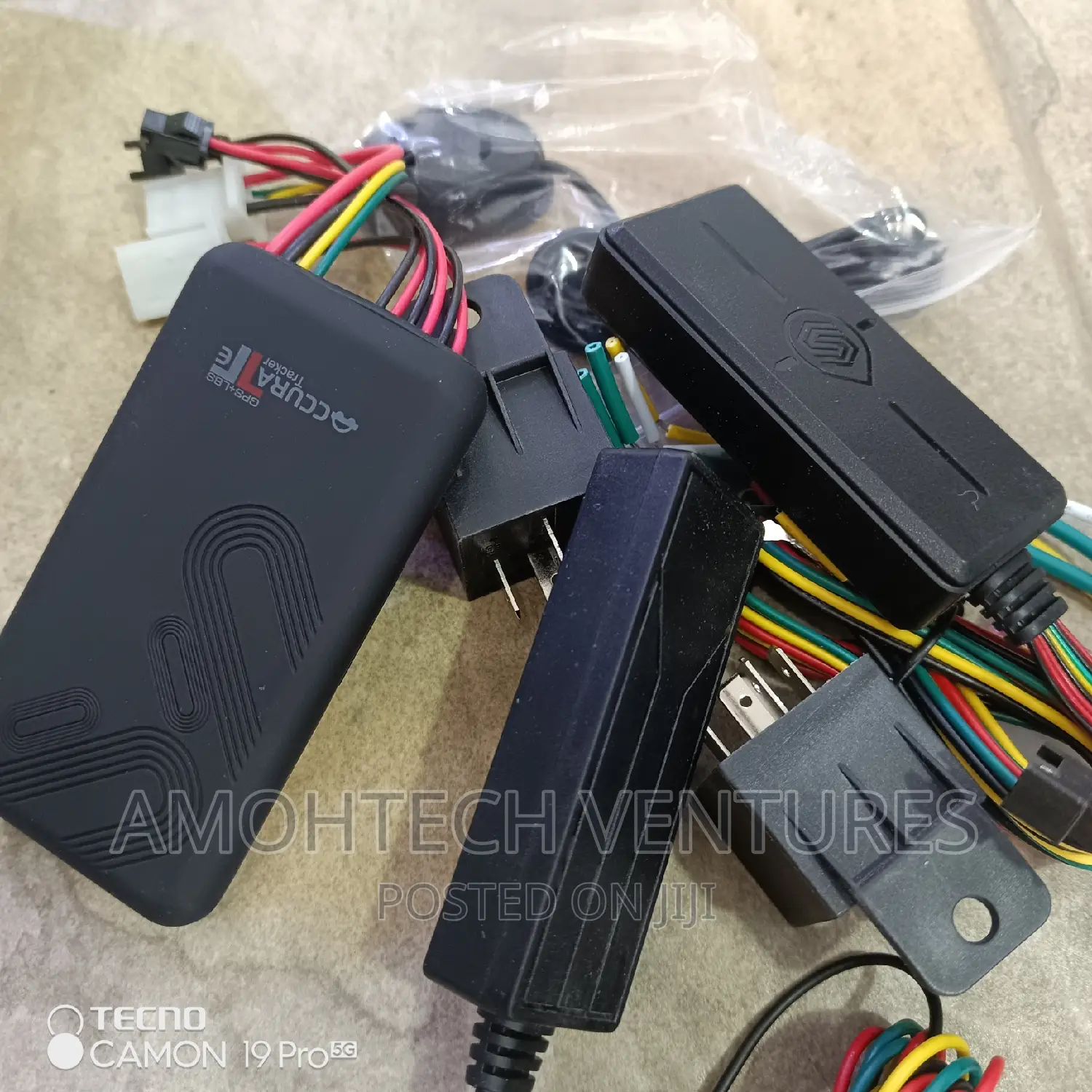 GPS Tracker With Installation