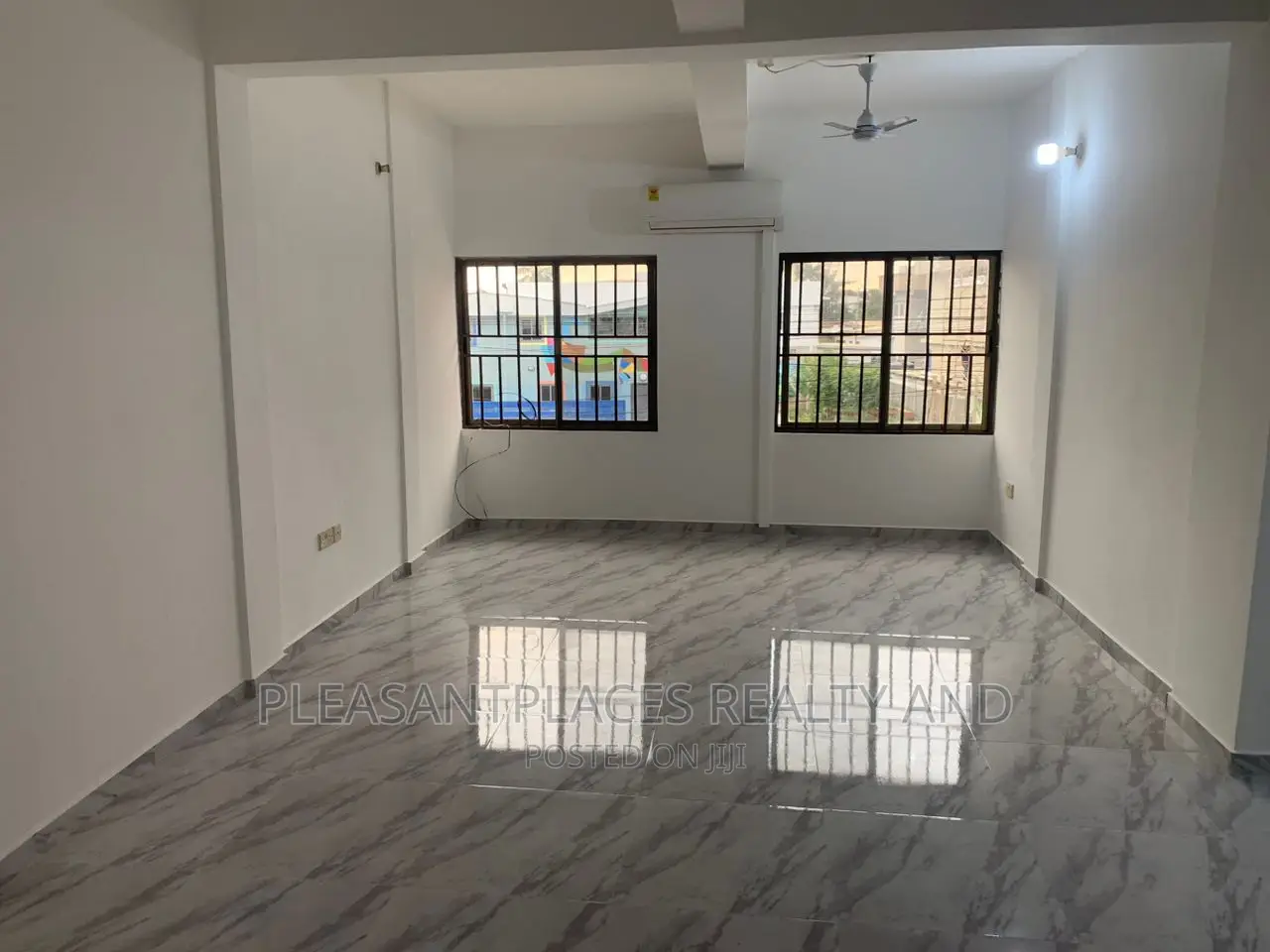 2bdrm Apartment in Pleasantplaces, Dzorwulu for rent
