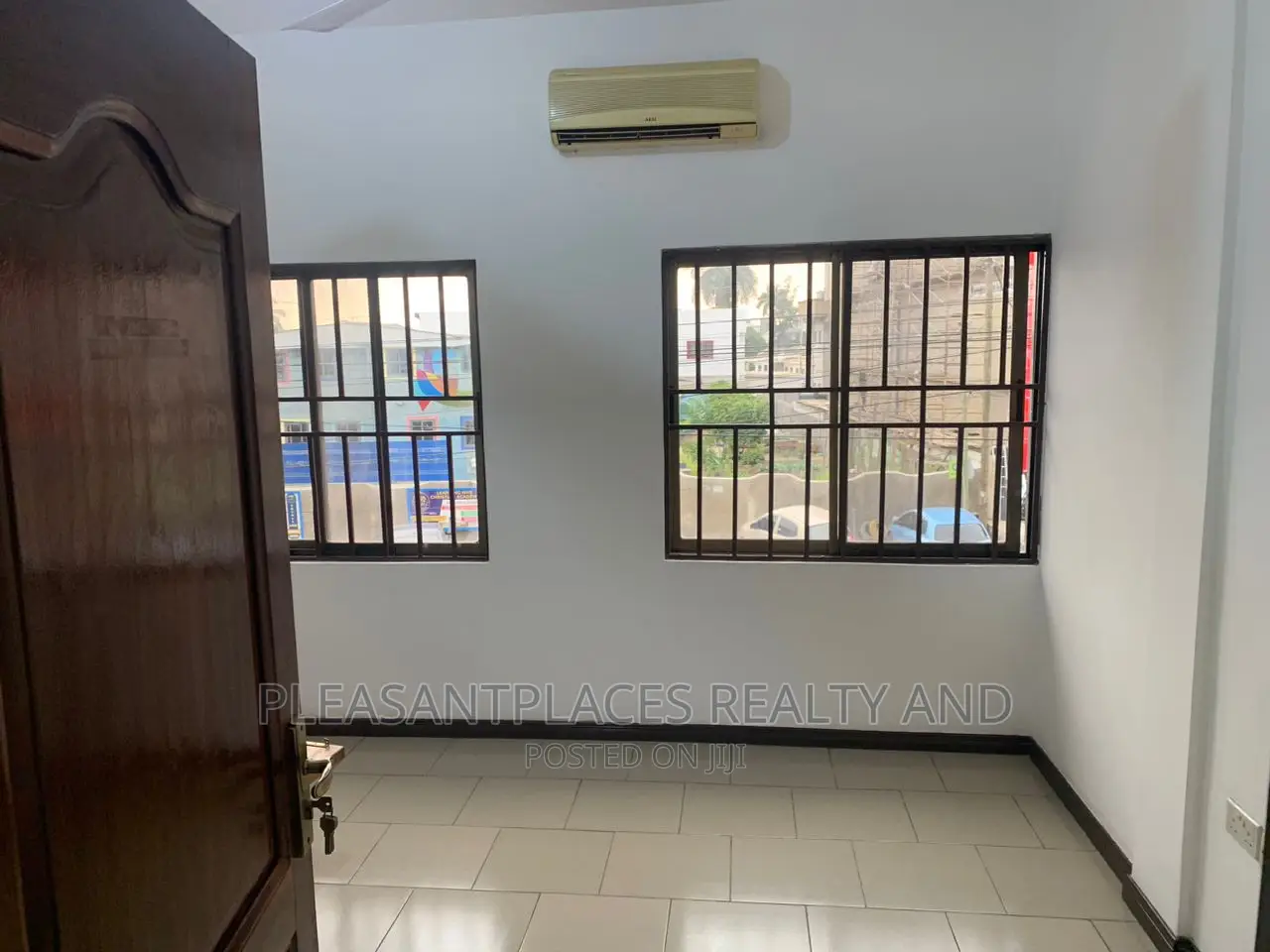 2bdrm Apartment in Pleasantplaces, Dzorwulu for rent