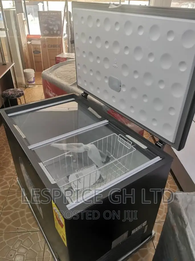 Brand New//Signature 345L Chest Freezer
