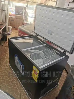 Standard//Signature 345L Chest Freezer