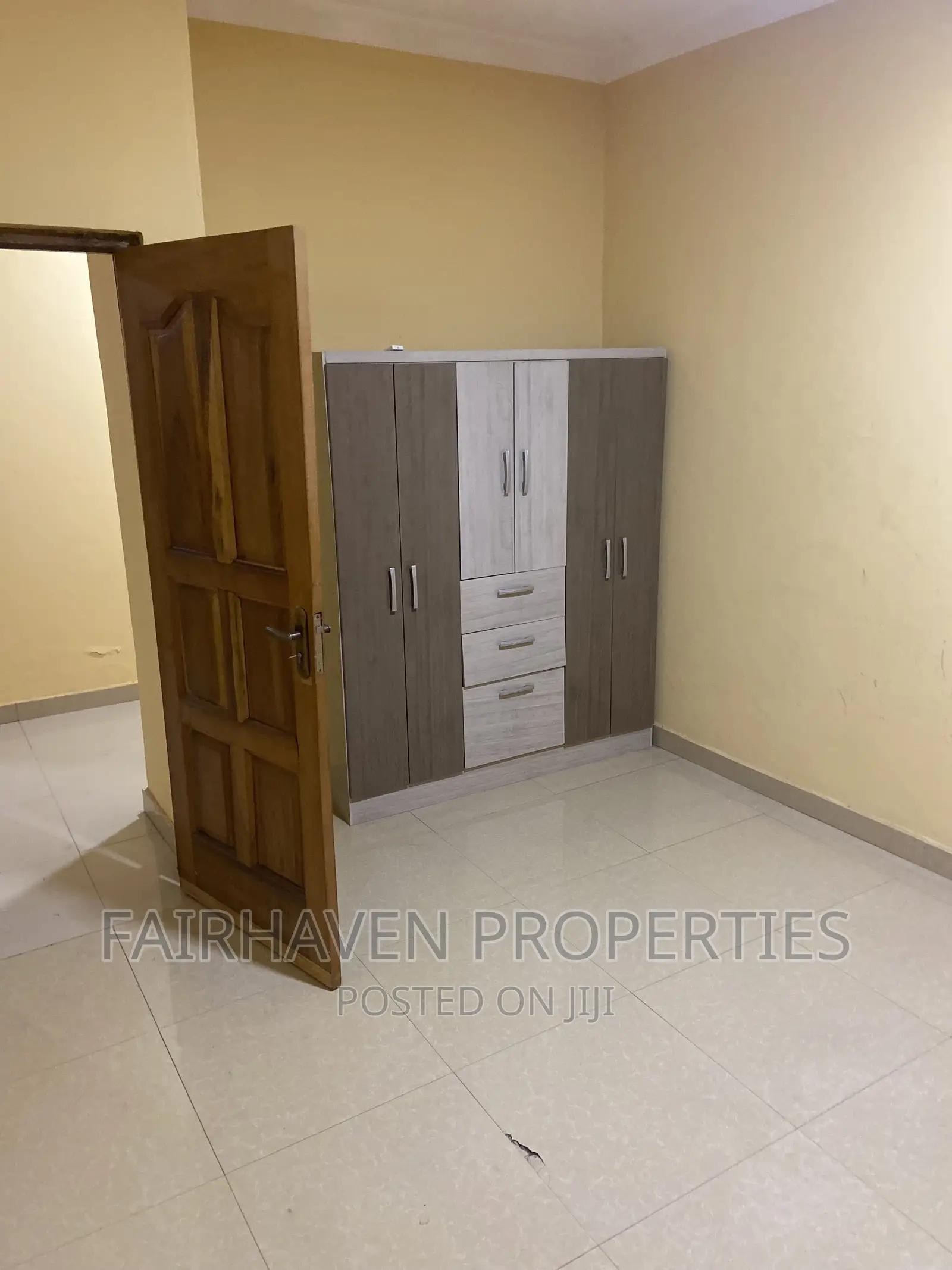 3bdrm Apartment in Tseaddo, Teshie for rent