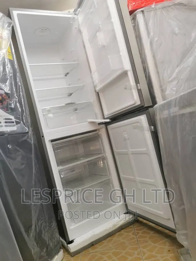 Bottom Mount Freezer//Signature 287L Fridge