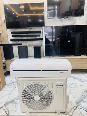 Samsung 1.5hp Split R410 Gas Samsung White LED Display