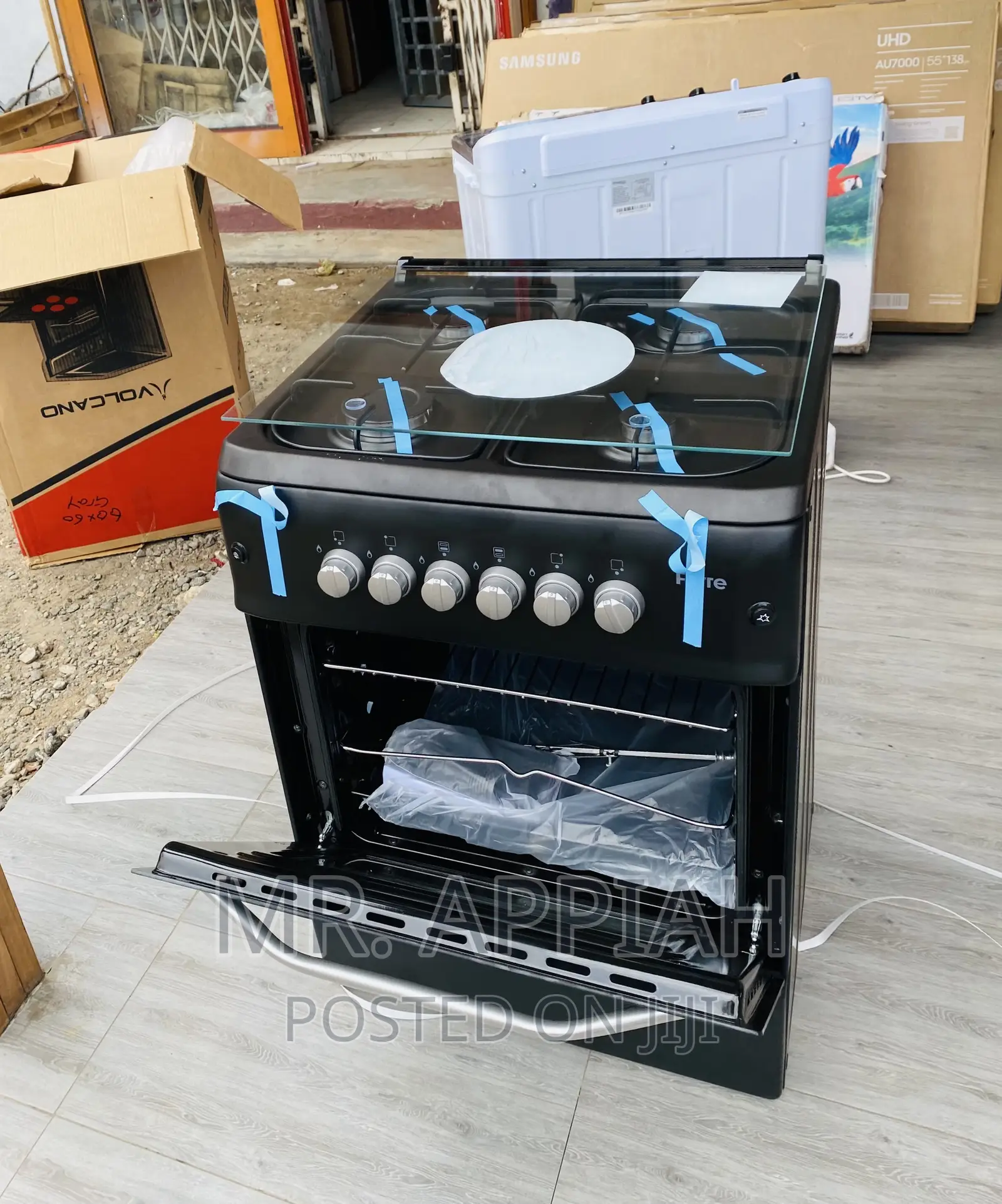 Affordable Ferre 50x55 4gas(Black) Burner With Glass Lid.