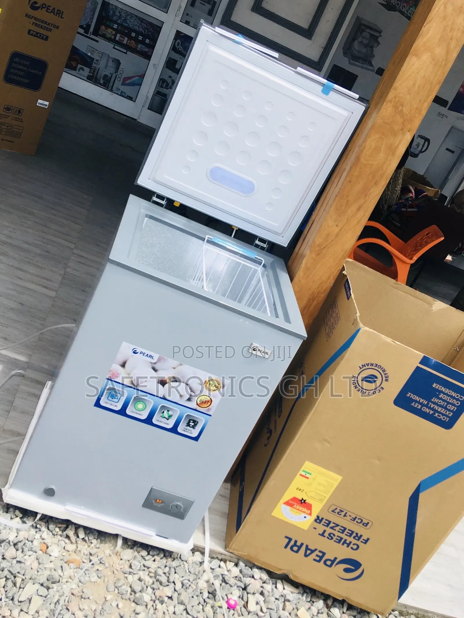 Chestfreezer Pearl PCF-127 100 Liters Electric Singledoor