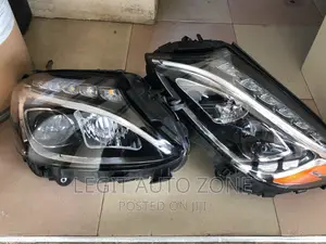 Mercedes Benz C300 Headlight
