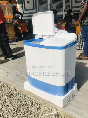 White/Blue 7kg Topload Washingmachine Topload Nasco 7kg