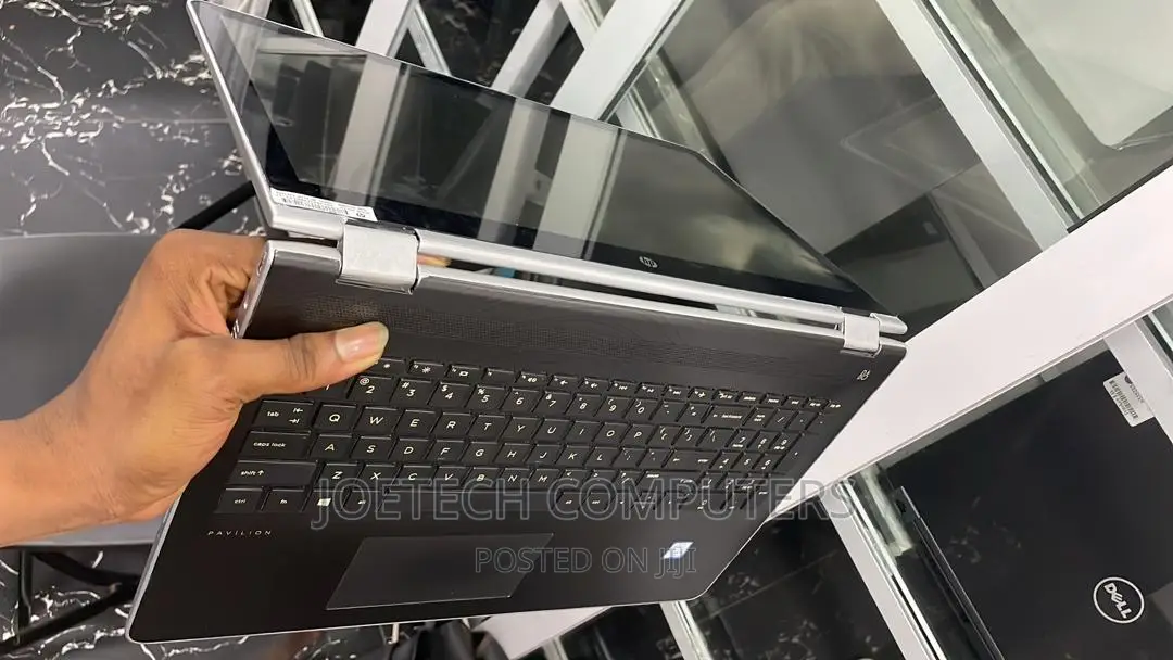 Laptop HP Pavilion X360 8GB Intel Core I5 HDD 1T