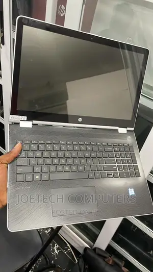 Laptop HP Pavilion X360 8GB Intel Core I5 HDD 1T