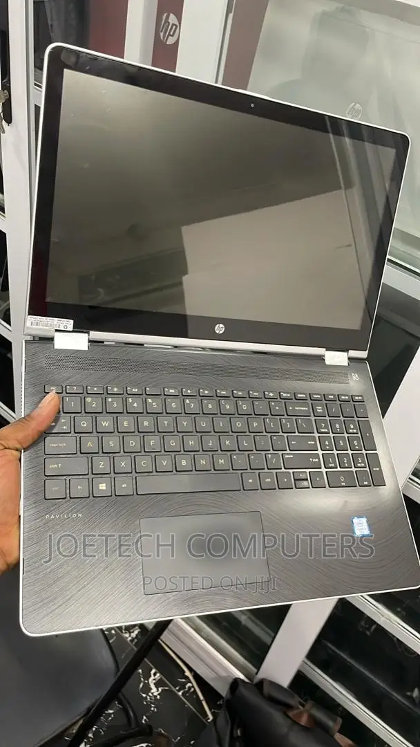 Laptop HP Pavilion X360 8GB Intel Core I5 HDD 1T