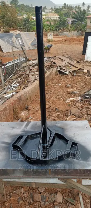 Pavement Molding