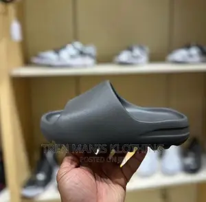 Adidas Yeezy Slides