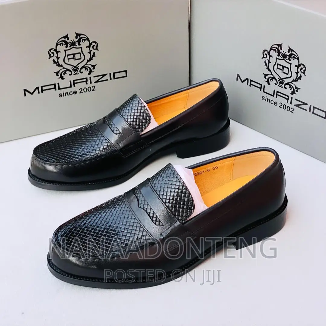 Men Shoe. Short and Long Boat