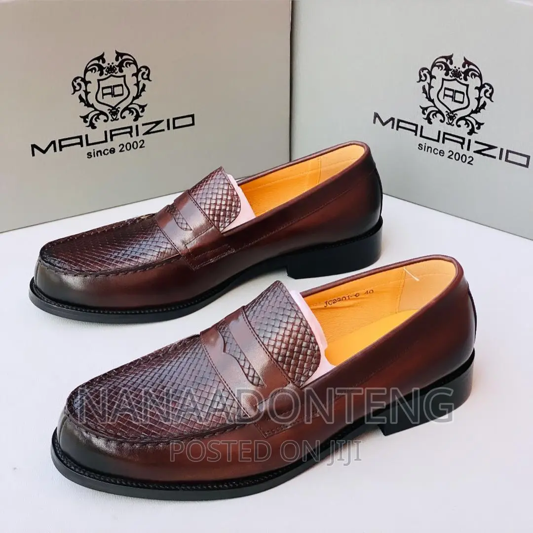 Men Shoe. Short and Long Boat