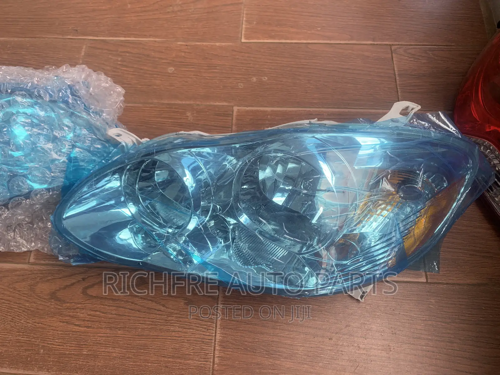 Toyota Corolla 2003-2006 Headlight.