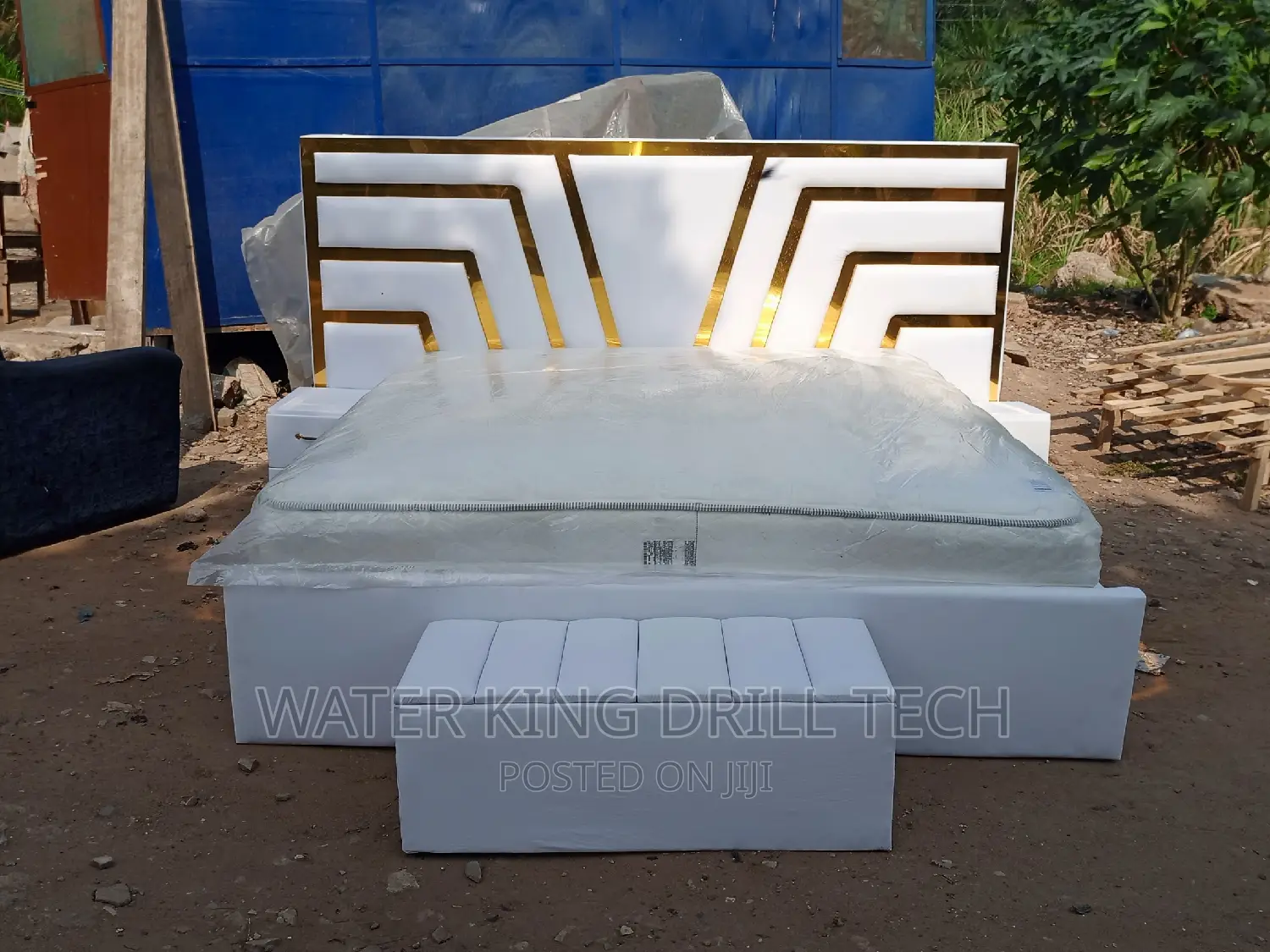 King Size Bed Frames With Mattress, Side Drawers and Ottoman